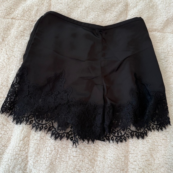 Few Moda Rosa short NWOT Small - Picture 5 of 6